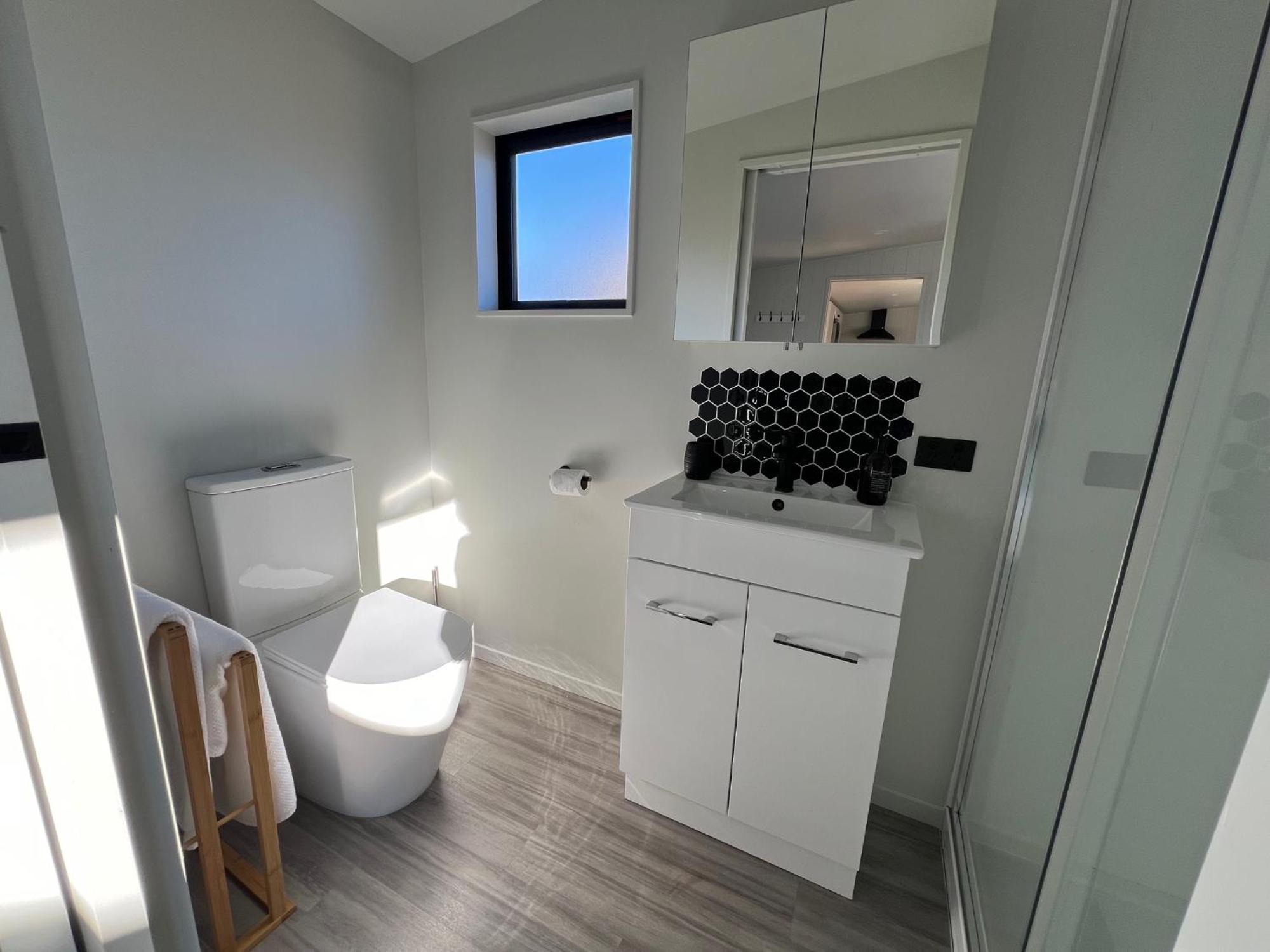 Mountain Cabin - Central, Cosy And Cute With Views ワナカ エクステリア 写真