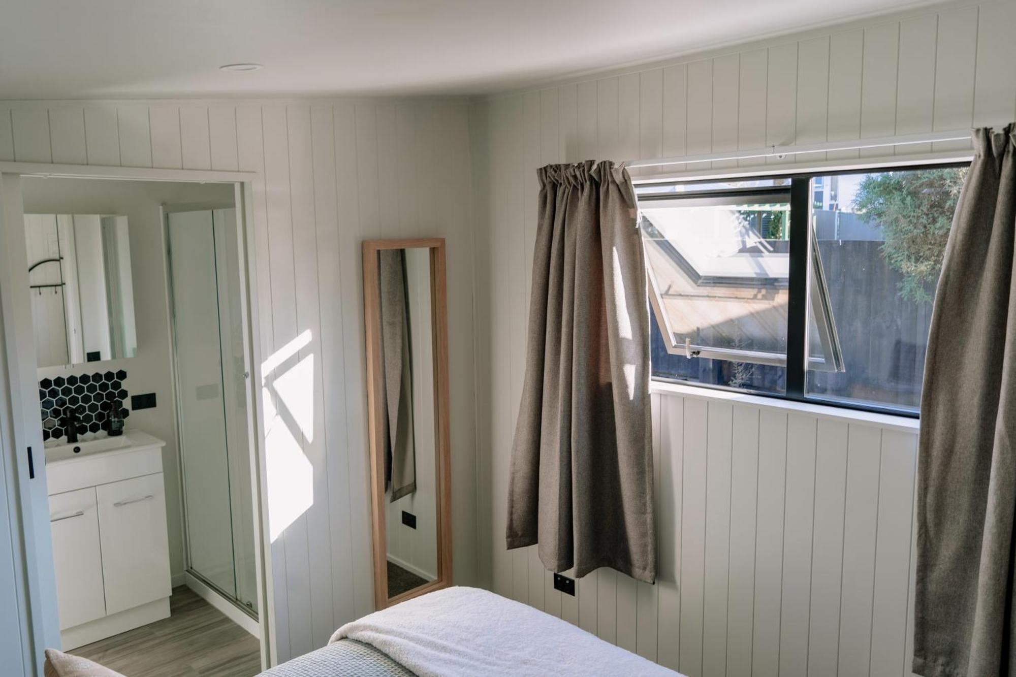 Mountain Cabin - Central, Cosy And Cute With Views ワナカ エクステリア 写真