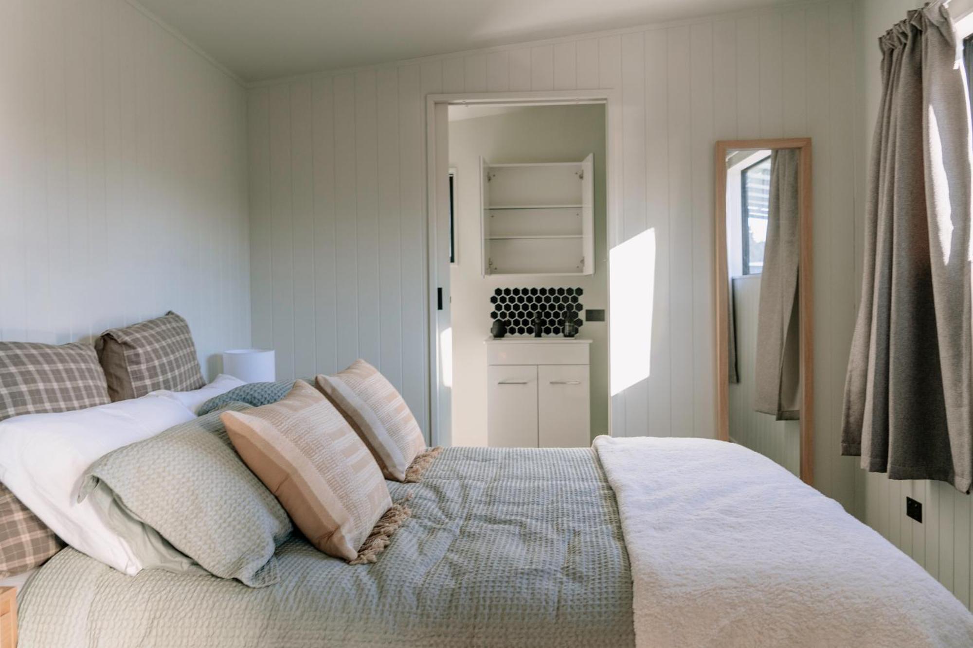 Mountain Cabin - Central, Cosy And Cute With Views ワナカ エクステリア 写真